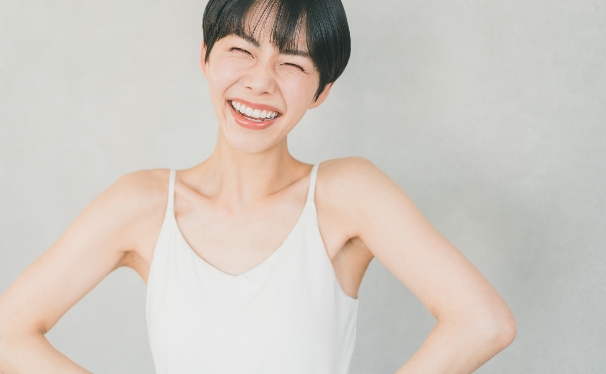 ワキガ対策に脇毛処理は必要なの?ニオイを悪化させない正しいケア方法