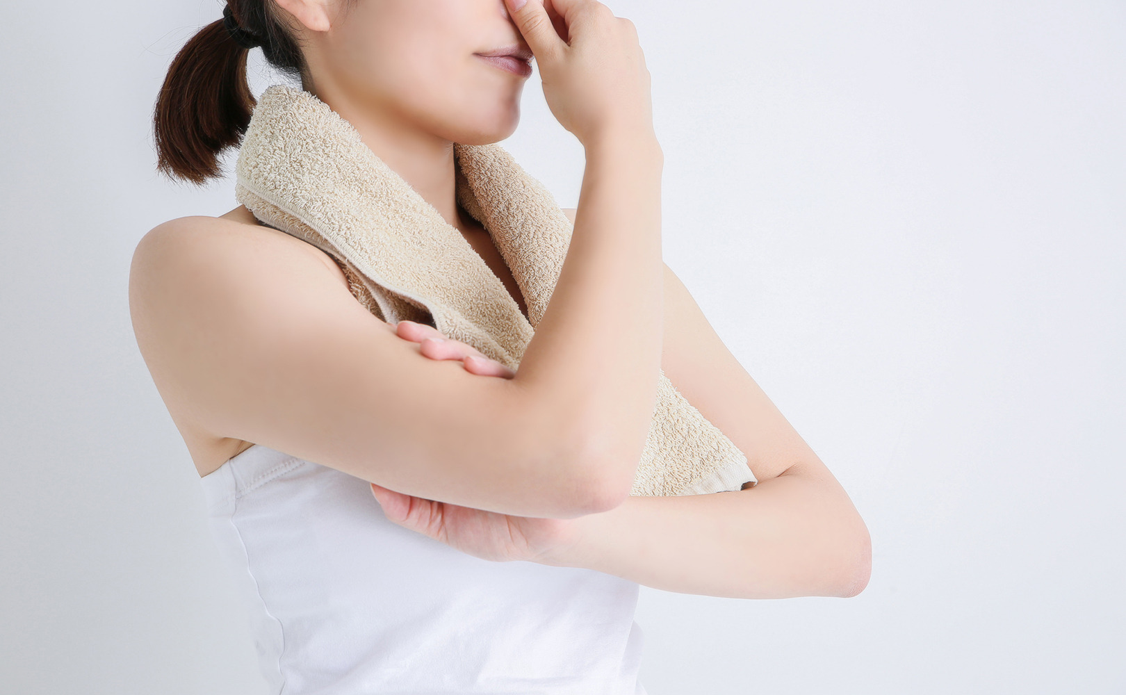 緊張やストレスを感じると汗のニオイが変わる?