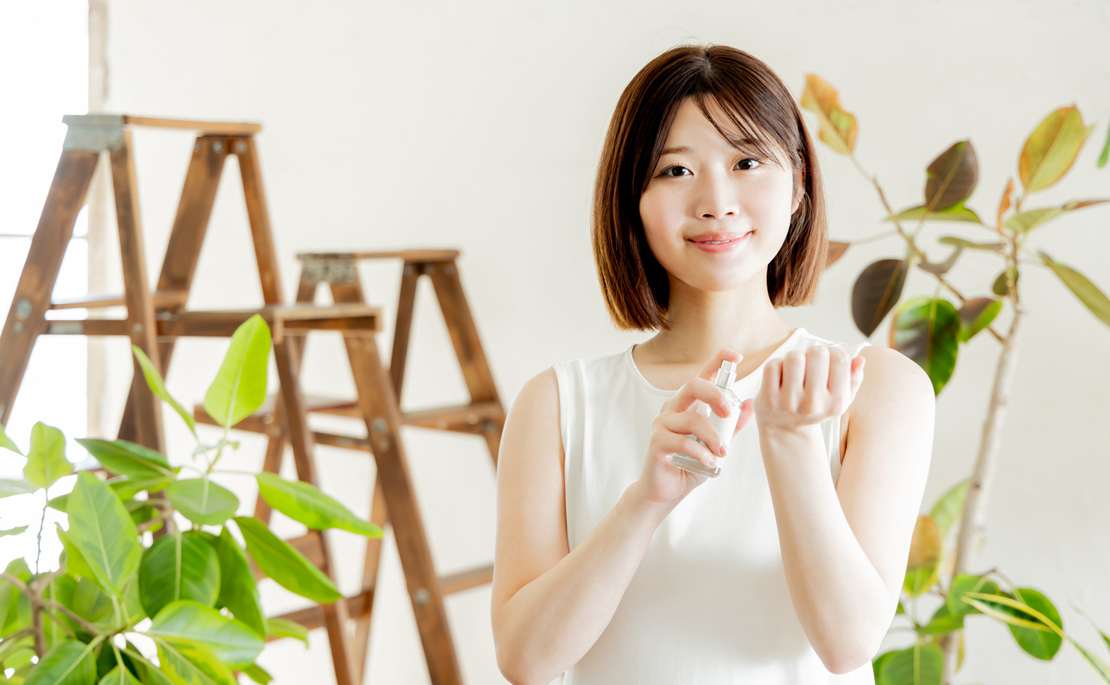 脇以外にも汗のニオイは出る?背中・お腹・胸元など