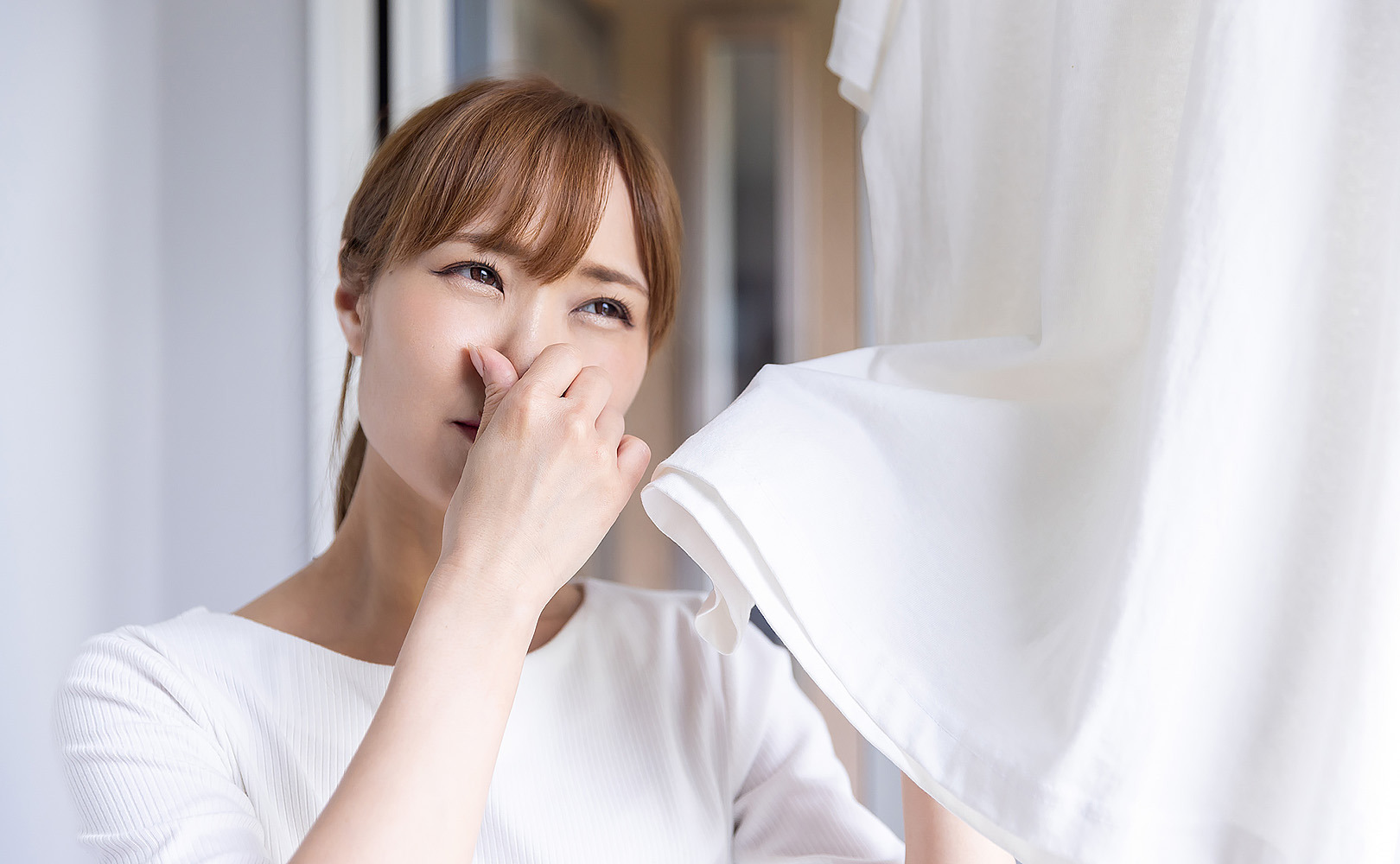 冬用インナーの圧迫でワキガ臭がこもる理由
